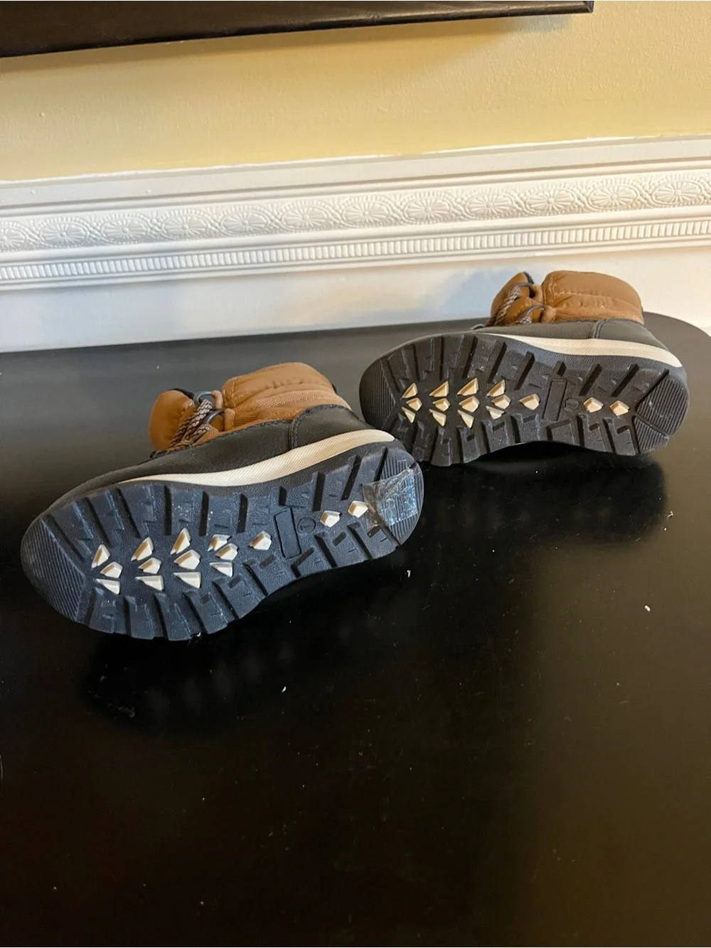 NEW Weestep toddler snow boots size 7 water-resistant upper and  toggle lace